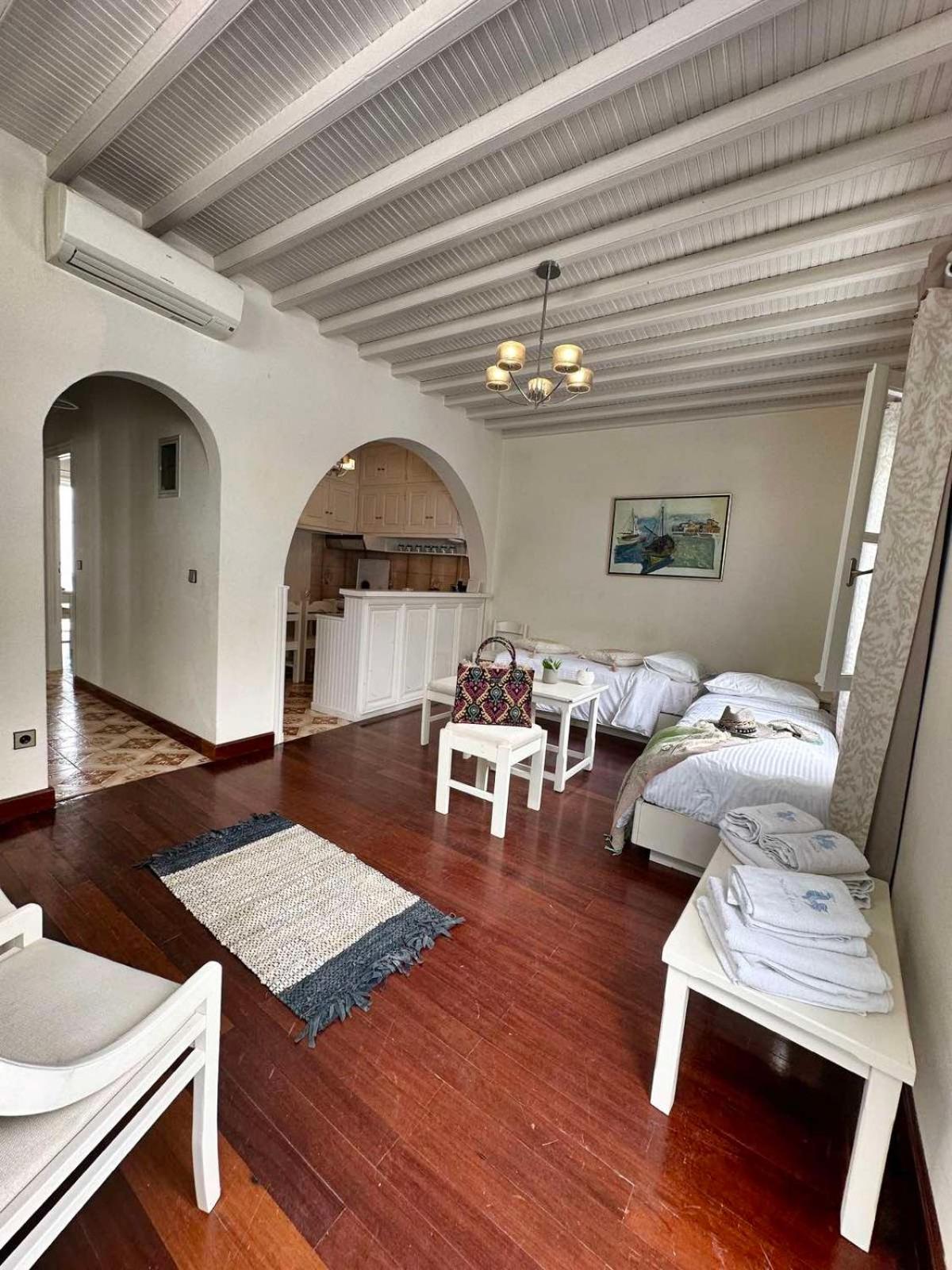 Le Coq Apartments Mykonos Town Экстерьер фото